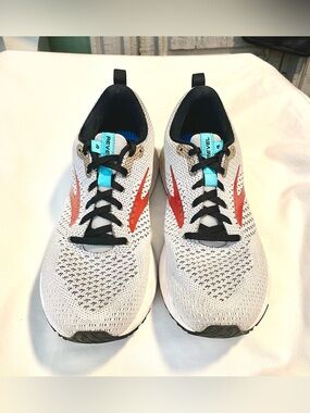 Brooks Revel 4 Running Shoes-Athletic/Sneaker/Lightweight-White-Red-Men Sz 7.5